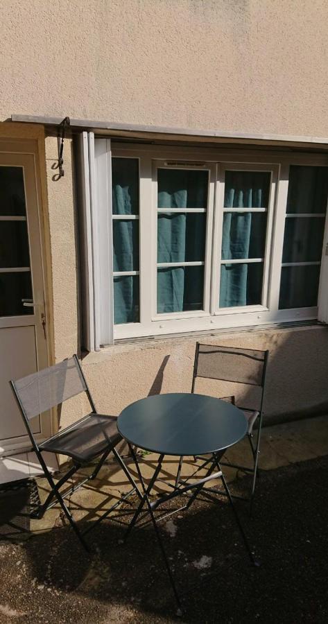 F2 Rdc Promo Cour Courseulles Sur Mer Eksteriør billede